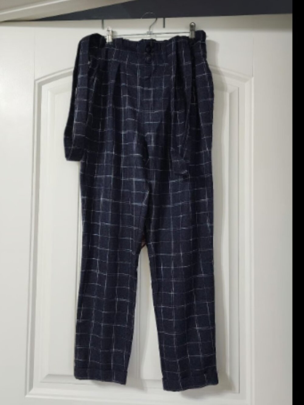 Black plaid high-waisted suspender pants